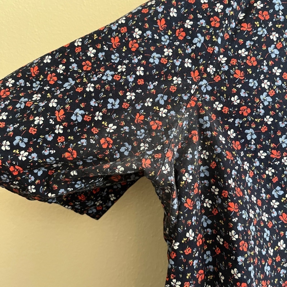 Floral Button Down - Picture 7 of 8